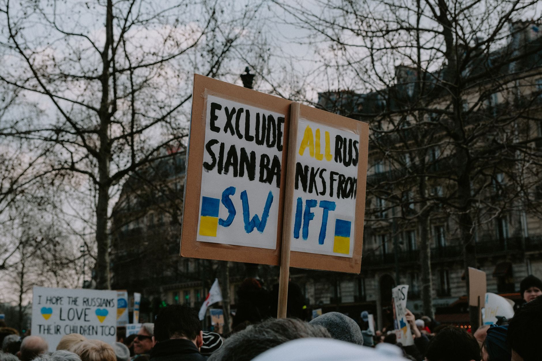 Russia Oligarchs Sanctions: Wrong Move for E.U. Policy