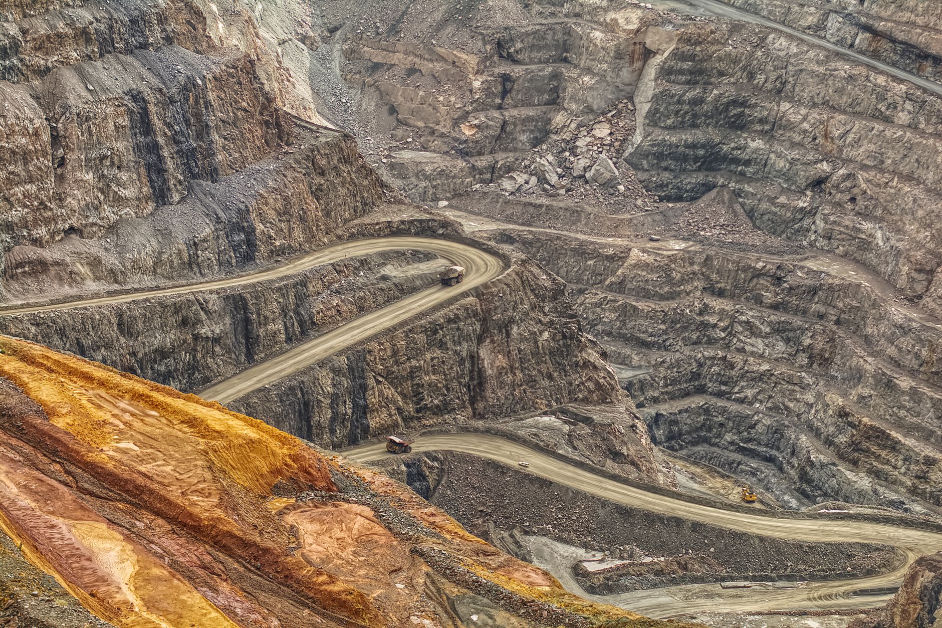 Mined Roads Escape: The Dangerous Journey for Civilians